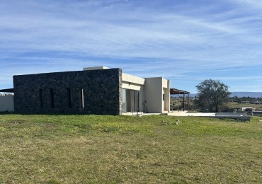 CASA A ESTRENAR - Bo PRIVADO ALTOS DEL CORRAL