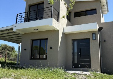 CASA EN VENTA - VISTA A LAS SIERRAS 